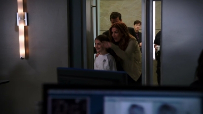 2013_-_Unforgettable_S02E01_mkv2354.jpg