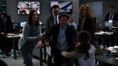 2013_-_Unforgettable_S02E01_mkv2357.jpg